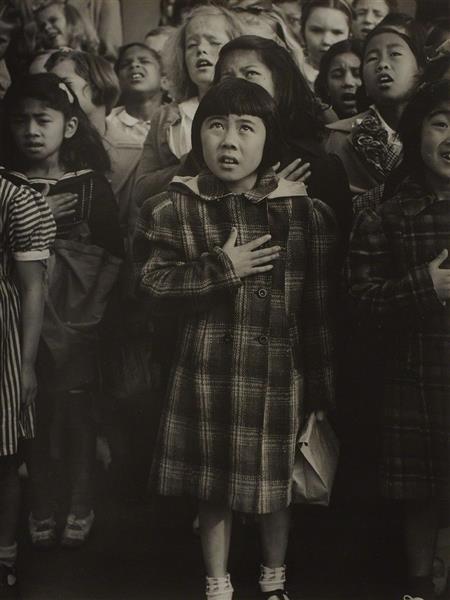 Pledge of Allegiance, Raphael Weill Elementary School, San Francisco, c.1942 - 多萝西·兰格