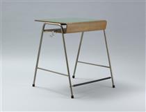 Munkegård School Desk - Arne Jacobsen