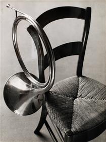 Chair with French Horn - 安德烈·柯特茲