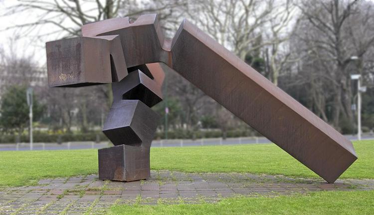 Monumento, 1971 - Eduardo Chillida