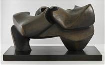 Large Slow Form - Henry Moore
